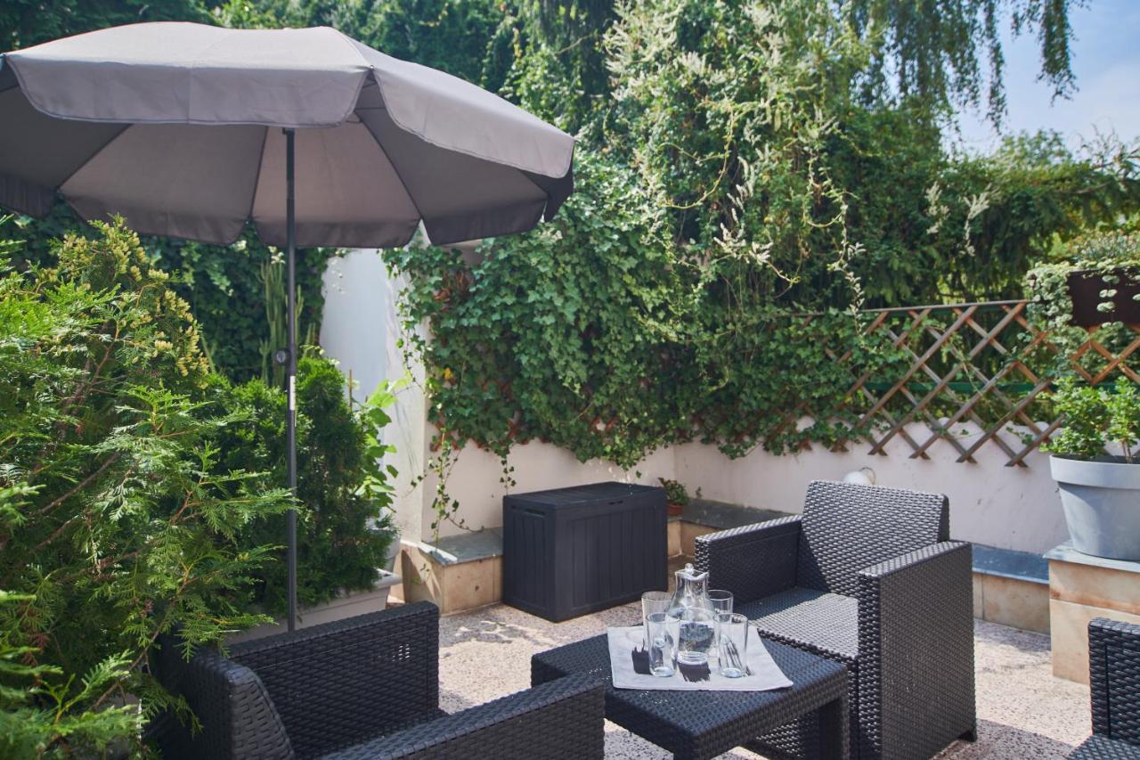 Apartamento To At Close To Castle With Terrace And Garden Praga
